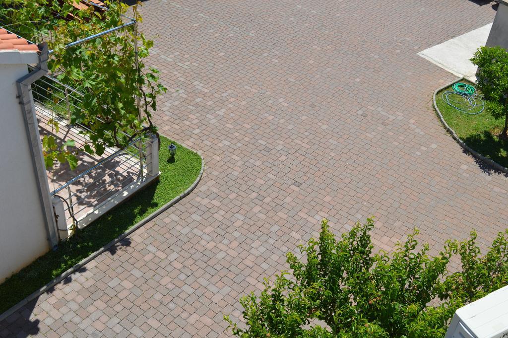 Apartments Vranjic Trogir Exterior foto